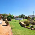 At-tunis * Tunes