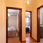 At-tunis Villa *